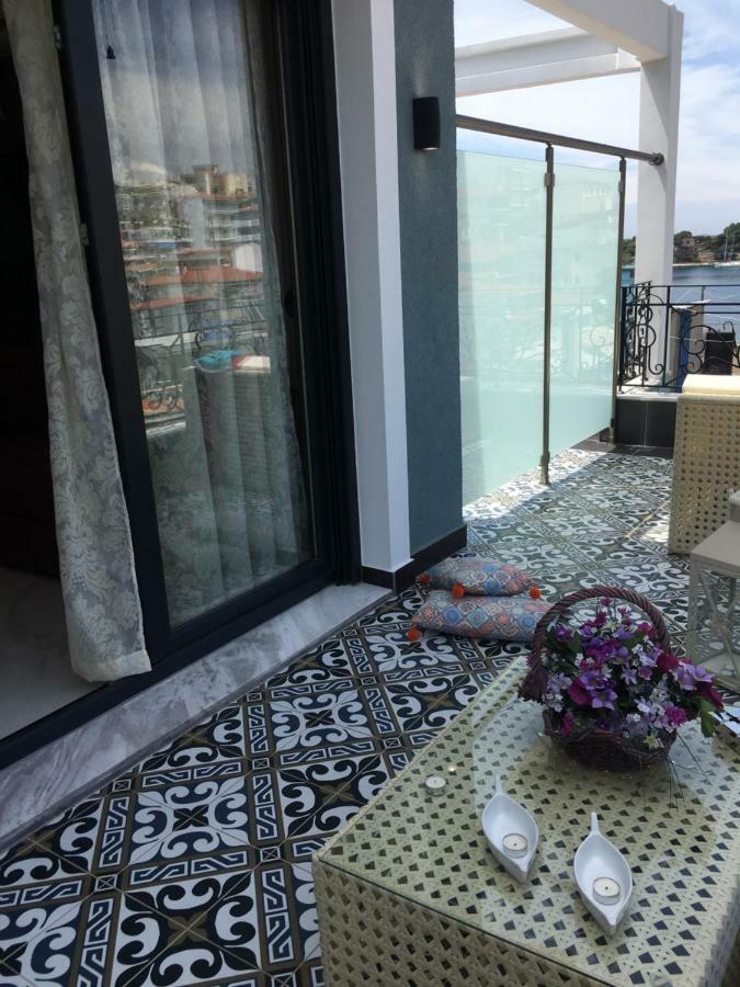 Pela Veranda Exquisite Suites Neos Marmaras Dış mekan fotoğraf