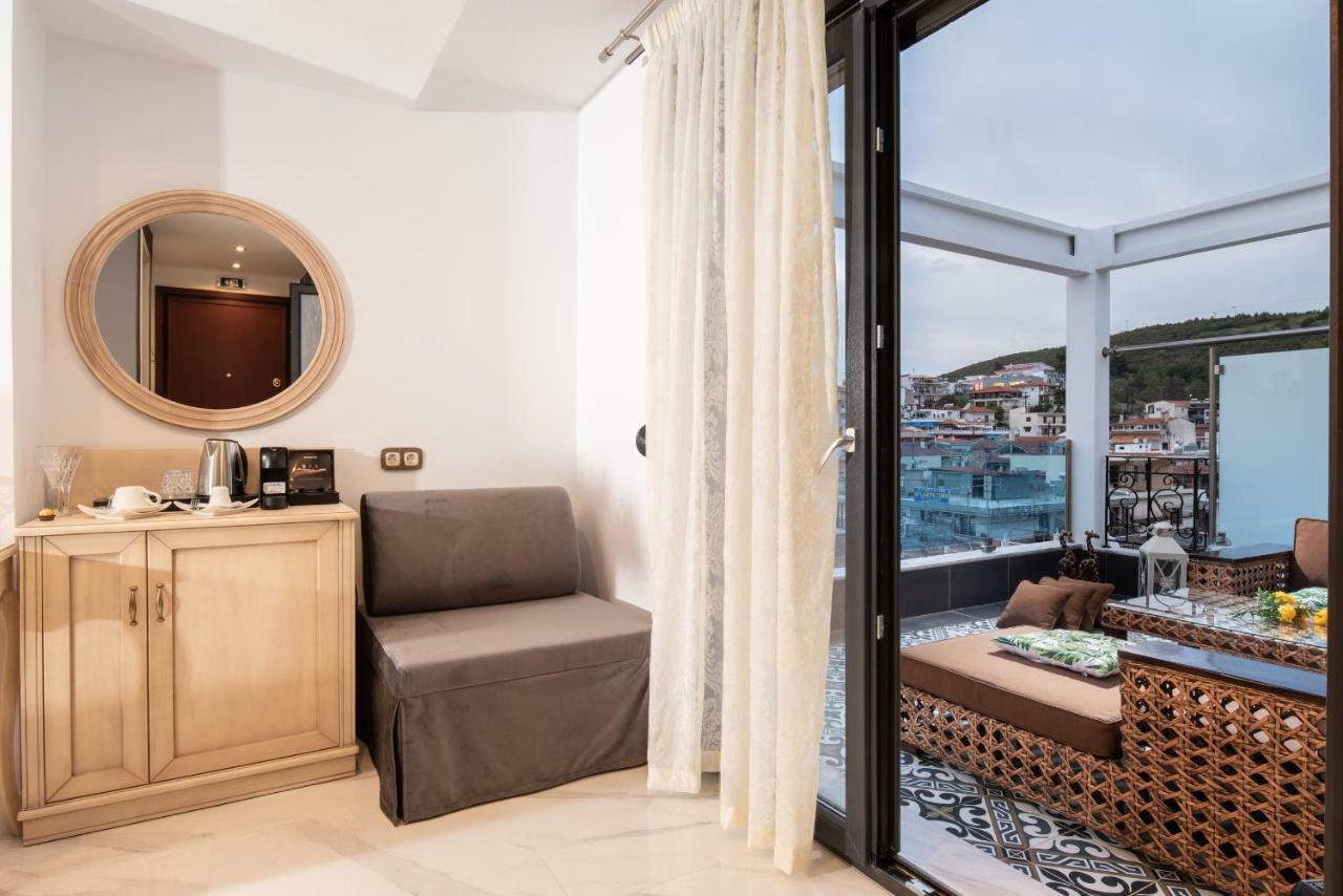 Pela Veranda Exquisite Suites Neos Marmaras Dış mekan fotoğraf